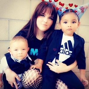 Meet your Posher, Pilar